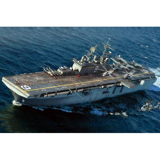 USS Richard LHD-6 1/700 plastic boat model USS Richard LHD-6 1/700 plastic boat model | Scientific-MHD