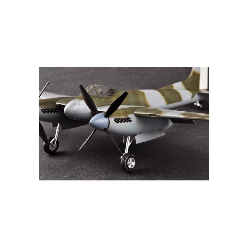 Havilland Hornet F.3 plastic plane model | Scientific-MHD