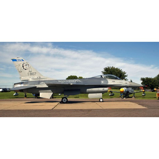 Plastic plane model F-16A ADF Ang Combo 1/72 Plastic plane model F-16A ADF Ang Combo 1/72 | Scientific-MHD
