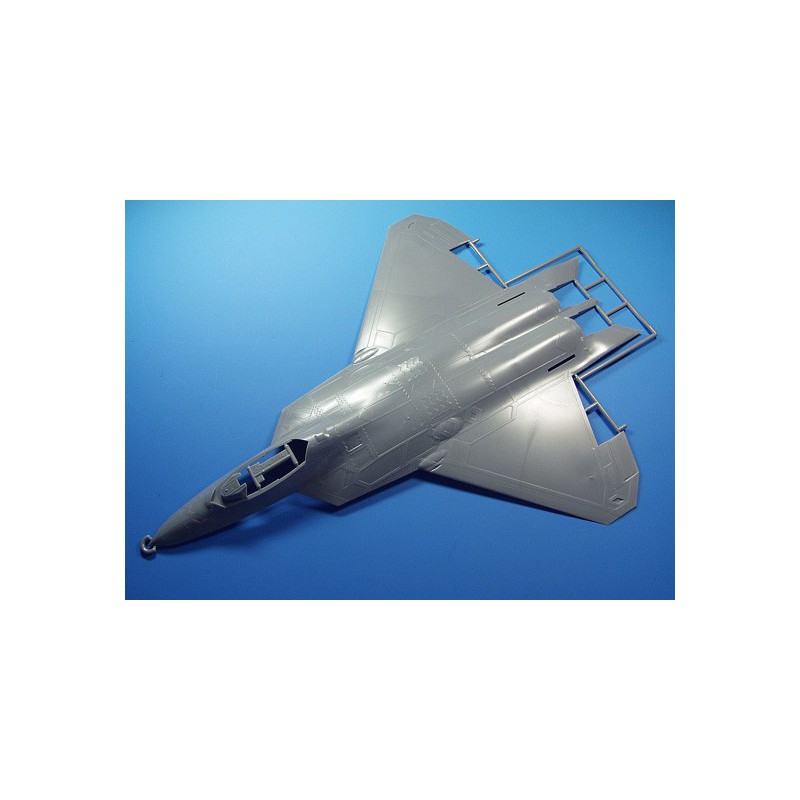 Plastic plane model F-22 Raptor 1/48 (PT45) | Scientific-MHD