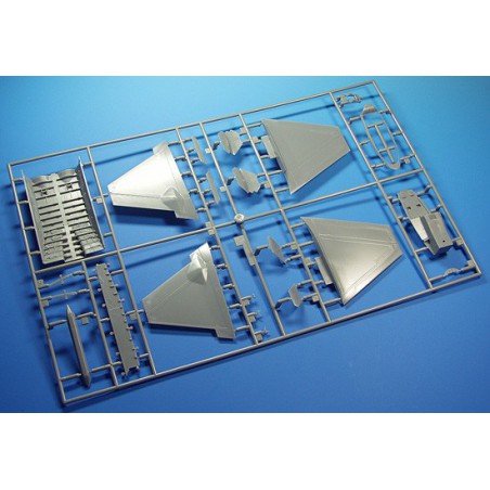 Plastic plane model F-22 Raptor 1/48 (PT45) | Scientific-MHD Plastic plane model F-22 Raptor 1/48 (PT45) | Scientific-MHD