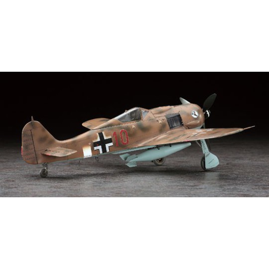 Plastic plane model FW190F-8 W/BT700 1/48 Plastic plane model FW190F-8 W/BT700 1/48 | Scientific-MHD