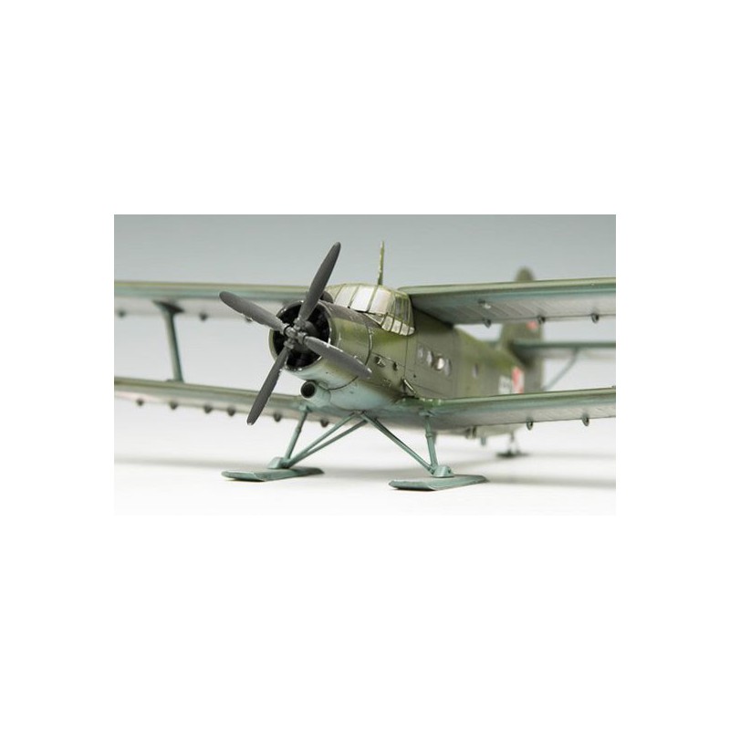Antonov An-2 Colt on Skis plastic plane model | Scientific-MHD Antonov An-2 Colt on Skis plastic plane model | Scientific-MHD