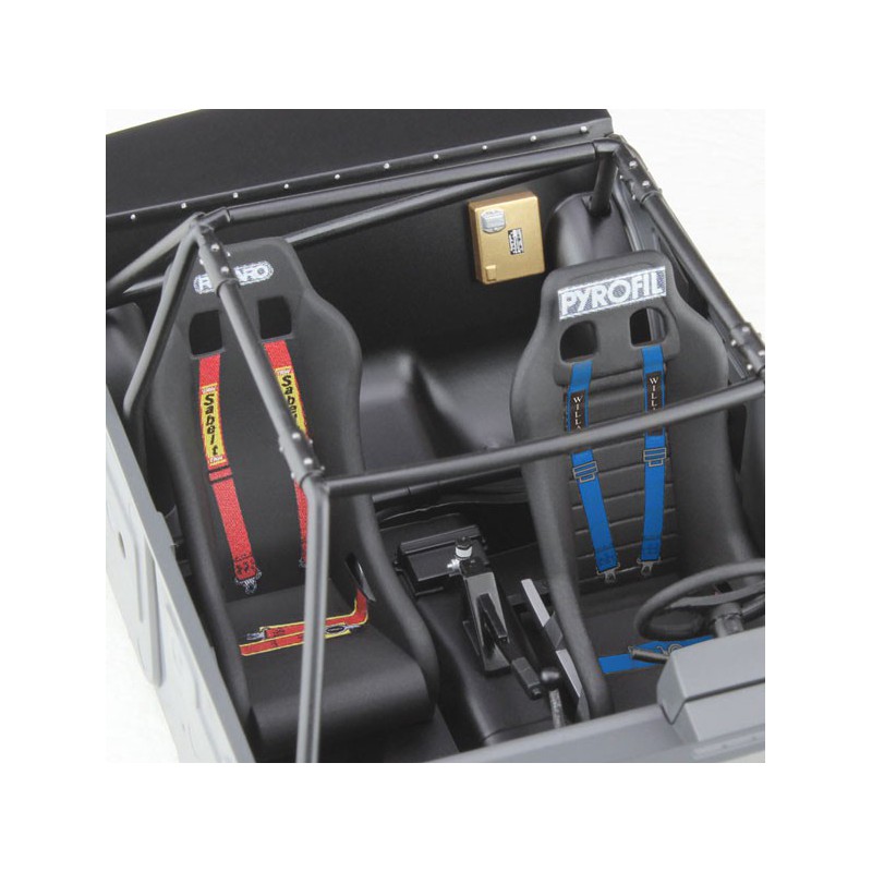 Plastic car model throwing 2000 ex turbo 1/24 | Scientific-MHD