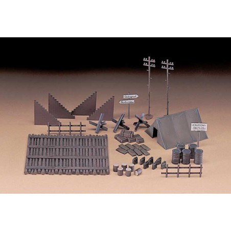 MT 32 FieldCamp Set 1/72 plastic tank model | Scientific-MHD
