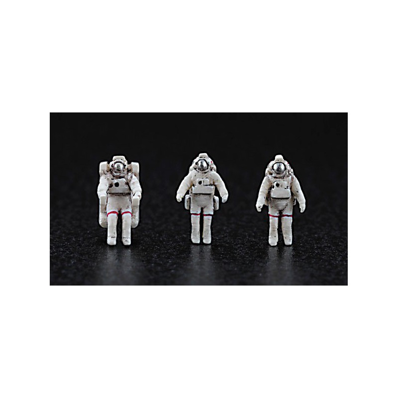 Hubble plastic plane model + Space Shuttle + Astronauts 1/200 | Scientific-MHD