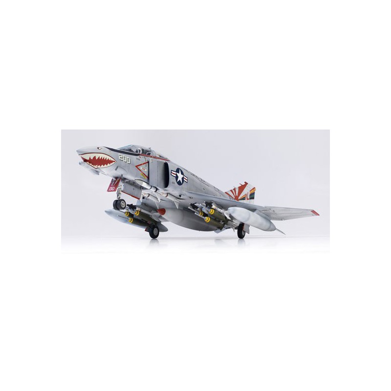 Plastic plane model F-4B Phantom MCP 1/48 | Scientific-MHD