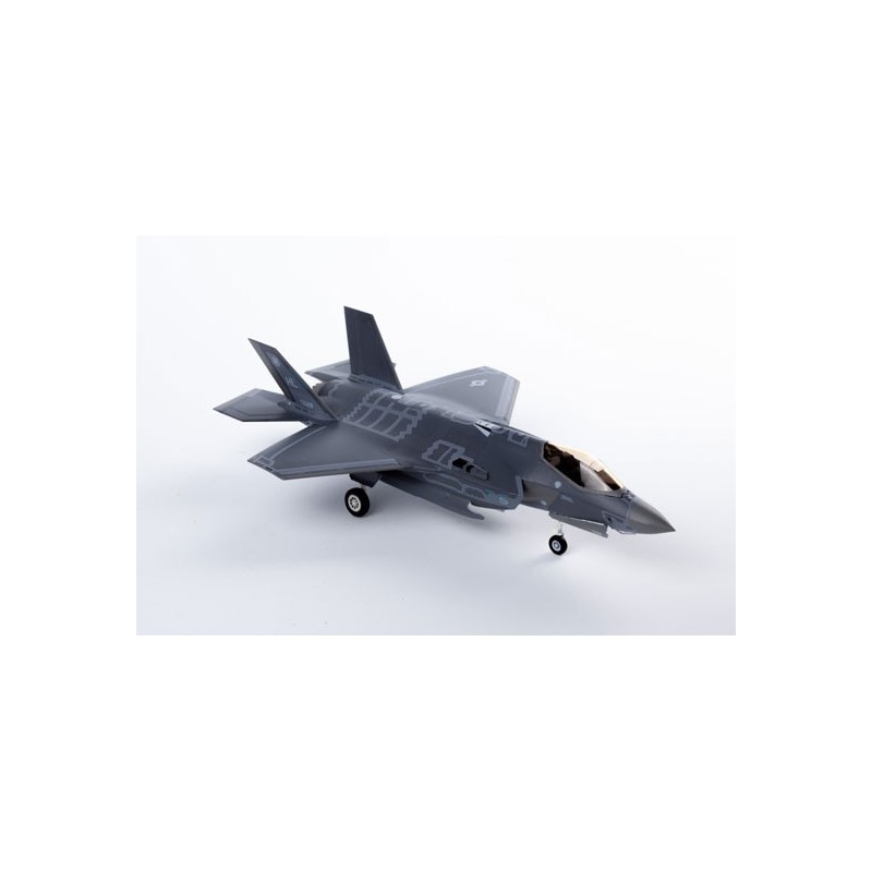 F-35A plastic plane model Seven Nations 1/72 | Scientific-MHD