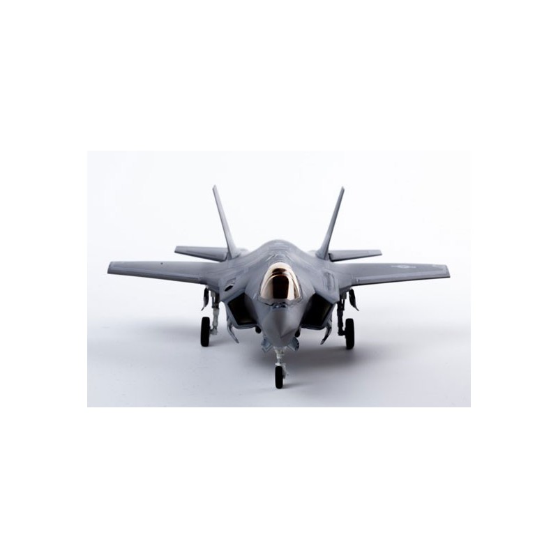 F-35A plastic plane model Seven Nations 1/72 | Scientific-MHD