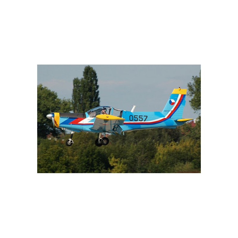 Czech Z-142 1/72 plastic plane model | Scientific-MHD