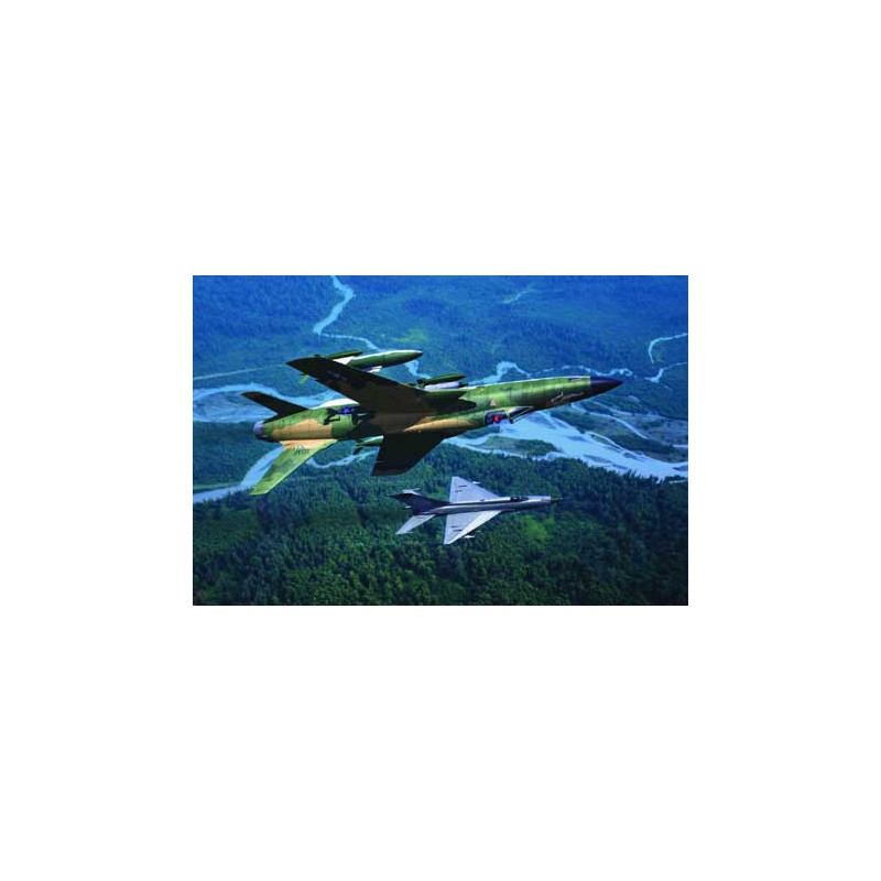 F-105D plastic plane model Thunderchief 1/48 | Scientific-MHD