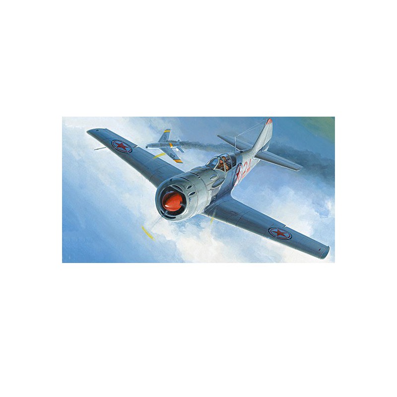SOVIET LA-11 Fang 1/48 plastic plane model | Scientific-MHD