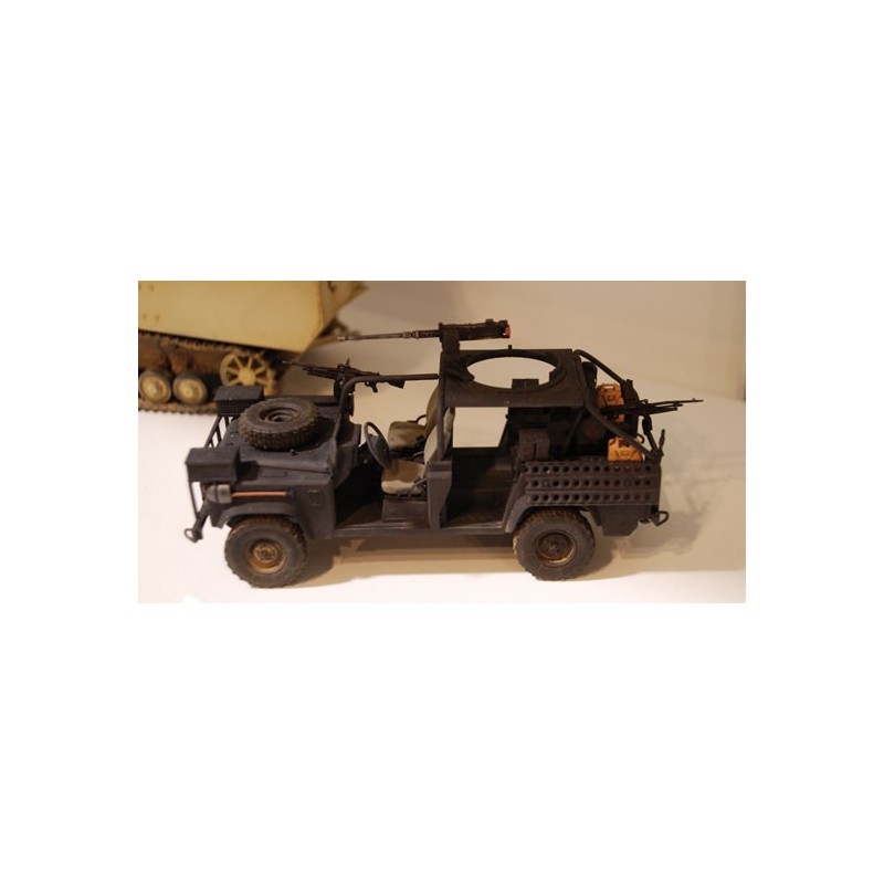 Land Wolf M.I.K. Defender 1/35 | Scientific-MHD