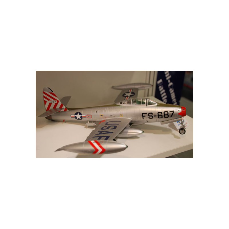 F-84E plastic plane model Thunderjet 1/32 | Scientific-MHD