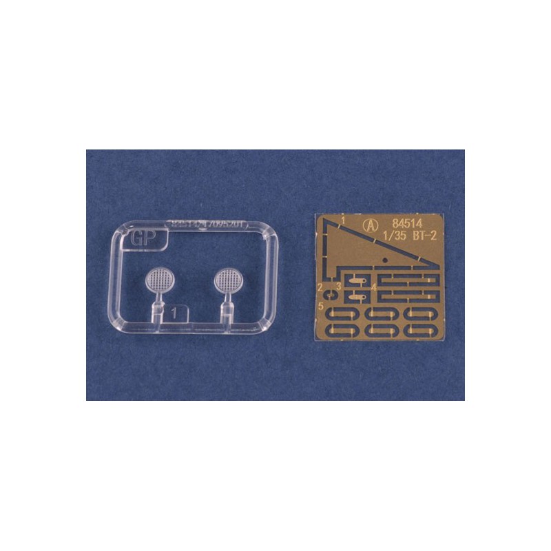 SOVIET BT-2 TANK (EARLY) 1/35 plastic plastic model | Scientific-MHD