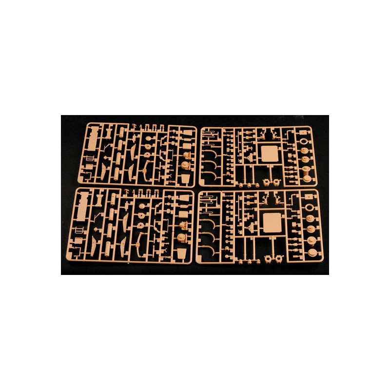 M1070/M1000 HETS 1/35 plastic truck model | Scientific-MHD