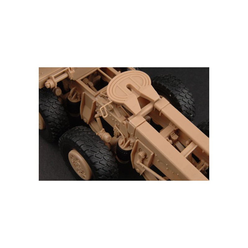 M1070/M1000 HETS 1/35 plastic truck model | Scientific-MHD
