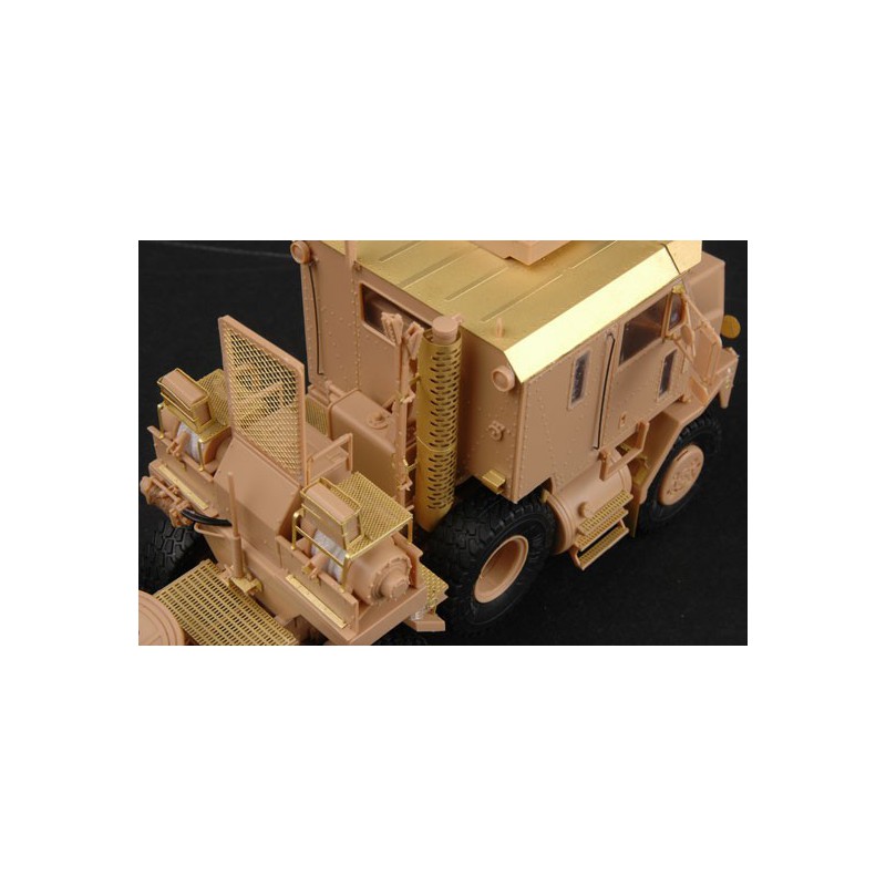 M1070/M1000 HETS 1/35 plastic truck model | Scientific-MHD