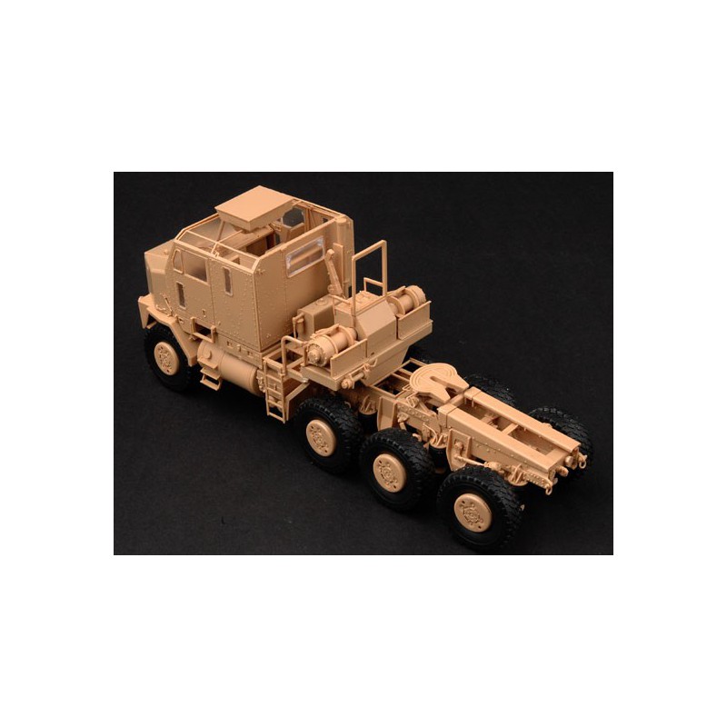 M1070/M1000 HETS 1/35 plastic truck model | Scientific-MHD
