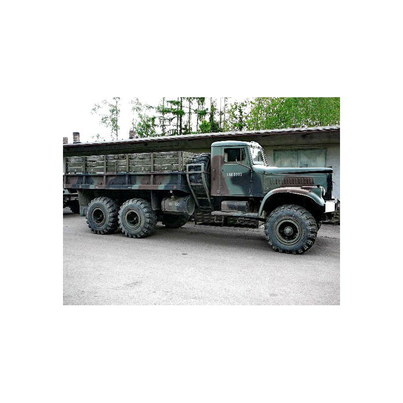 Russian kraz-255b 1/35 plastic truck model | Scientific-MHD