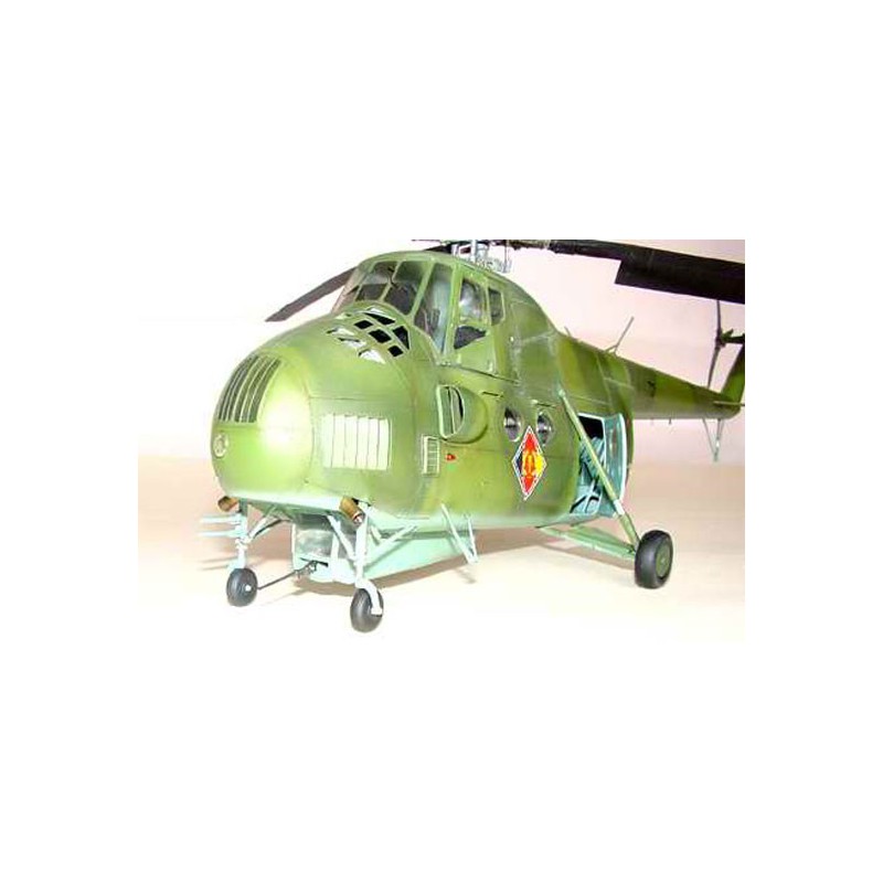 Plastic helicopter model in mid-4a hound a | Scientific-MHD
