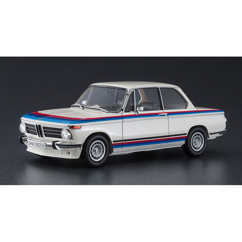 BMW 2002 Tii W/ Spoiler 1/24 plastic carpet | Scientific-MHD