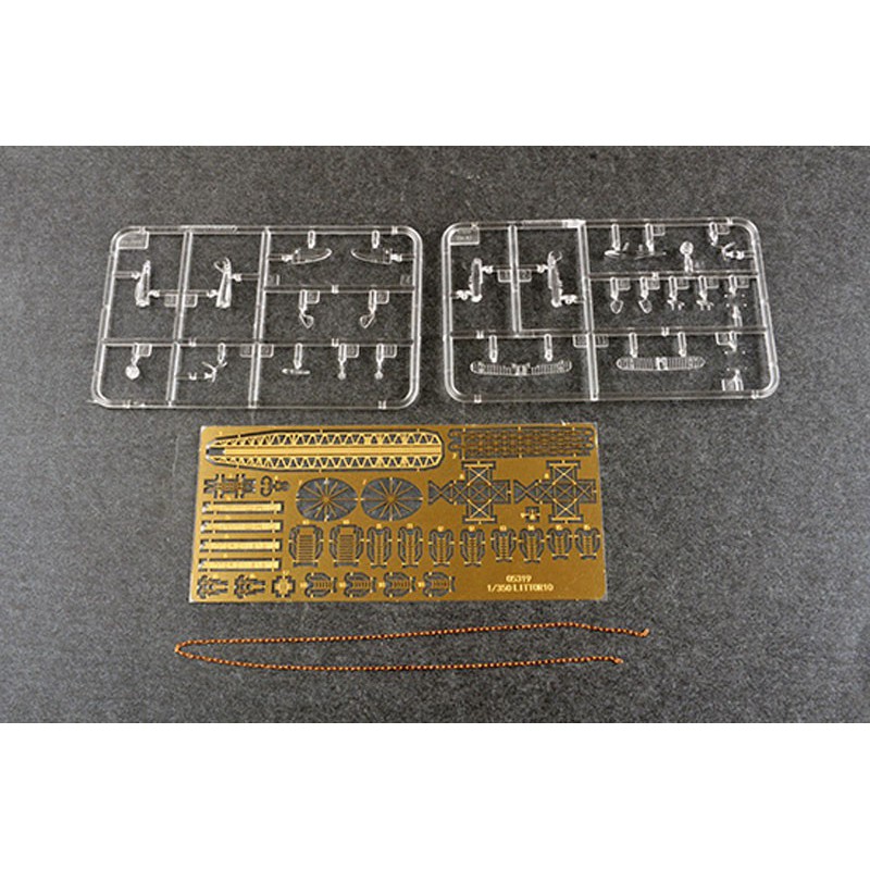 RN Vittorio Veneto 1940 1/350 plastic boat model | Scientific-MHD