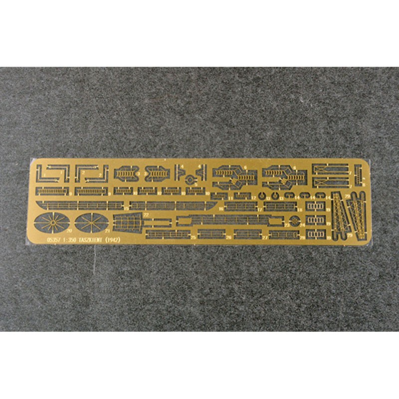 Russian plastic boat model destroy Taszkient 1942 1/350 | Scientific-MHD