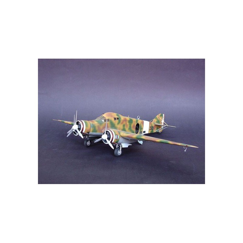 Plastic plane model Savoia Marchetti S.M.79 II | Scientific-MHD Plastic plane model Savoia Marchetti S.M.79 II | Scientific-MHD