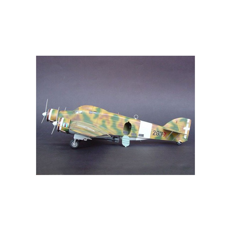 Plastic plane model Savoia Marchetti S.M.79 II | Scientific-MHD Plastic plane model Savoia Marchetti S.M.79 II | Scientific-MHD