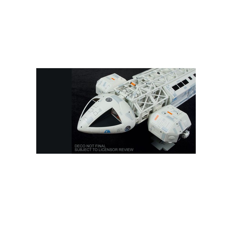 Eagle 2 plastic science fiction model mounted and painted Cosmos 1999 | Scientific-MHD