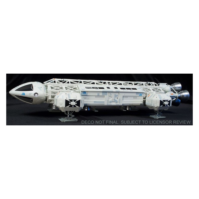 Eagle 2 plastic science fiction model mounted and painted Cosmos 1999 | Scientific-MHD