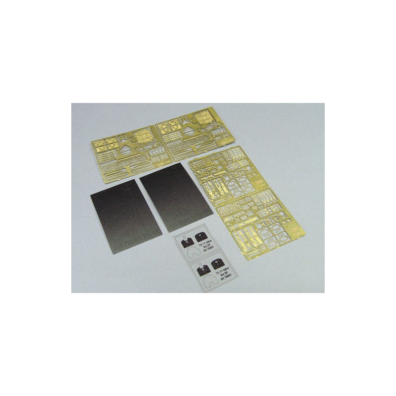 Plastic plane model TS-11 Iskra Deluxe 1/72 | Scientific-MHD