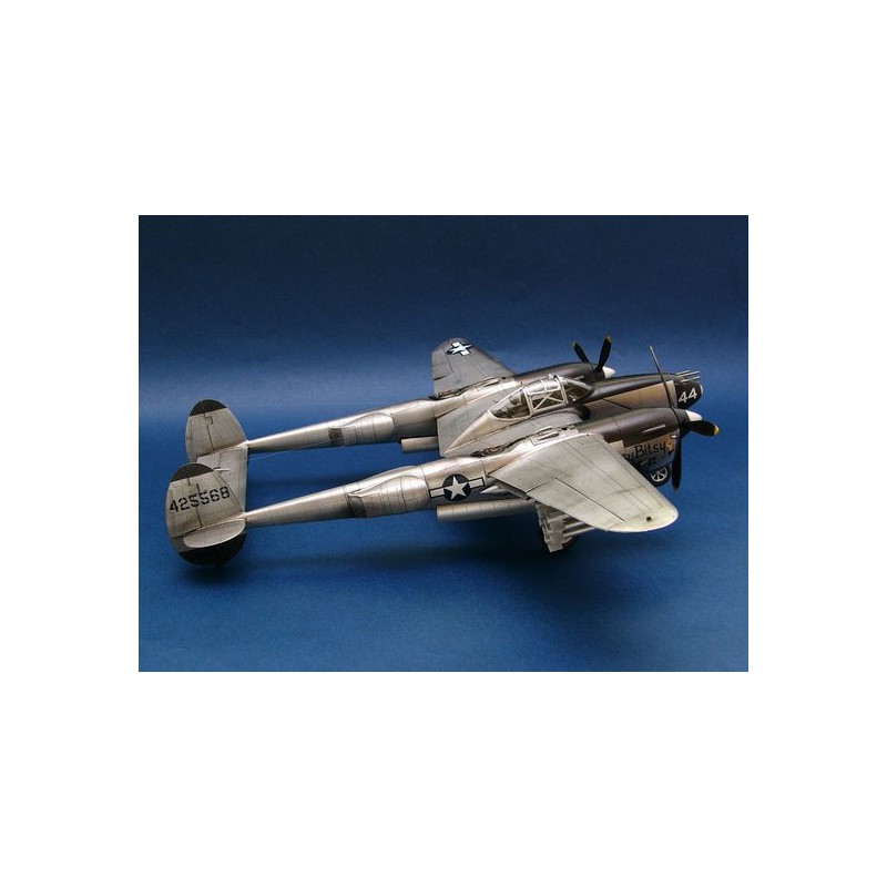 P-38L-5-LO Lightning plastic plane model | Scientific-MHD P-38L-5-LO Lightning plastic plane model | Scientific-MHD