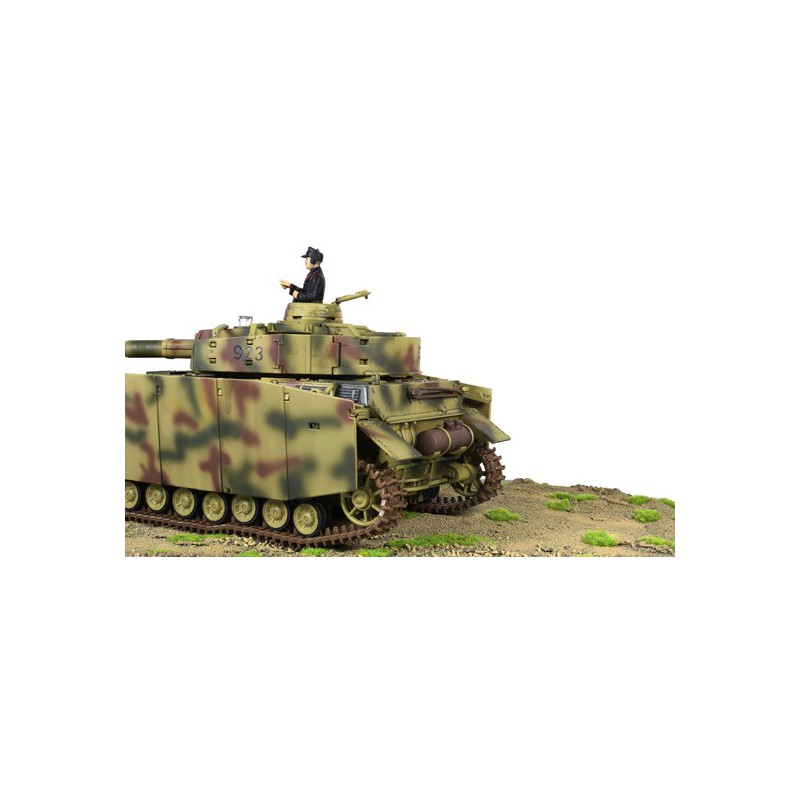 Radio -controlled chariot at 1/24 Panzer IV R/C 1/24 | Scientific-MHD