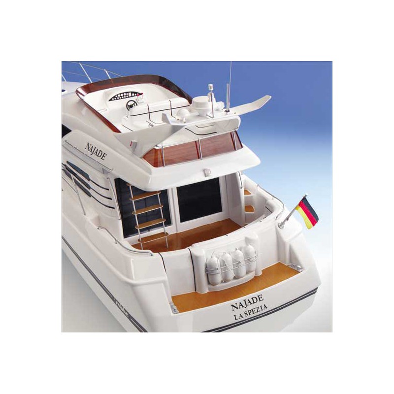 Najade R/C radio -controlled electric boat | Scientific-MHD