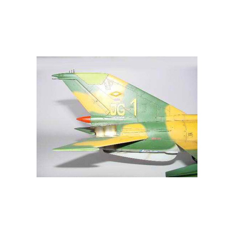 MIG-21 MF FISHBED J plastic plane model | Scientific-MHD
