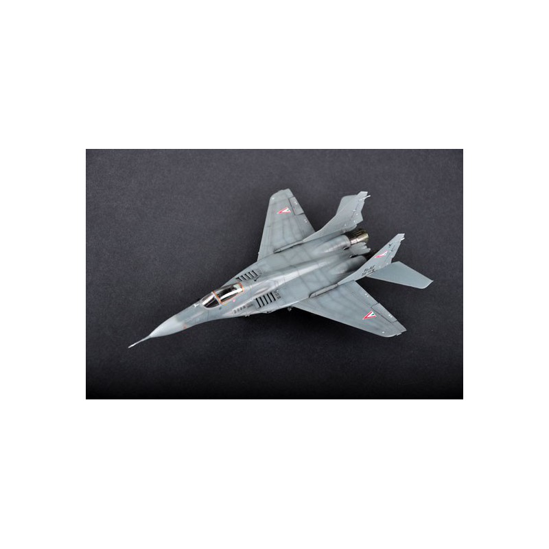 MIG-29A Fulcrum plastic plane model | Scientific-MHD