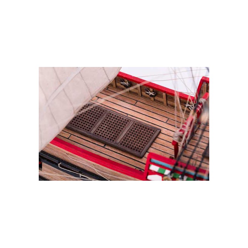 Golden Hind 1/72 static boat | Scientific-MHD