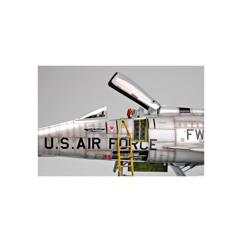 F-100D plastic plane model "super saber" | Scientific-MHD