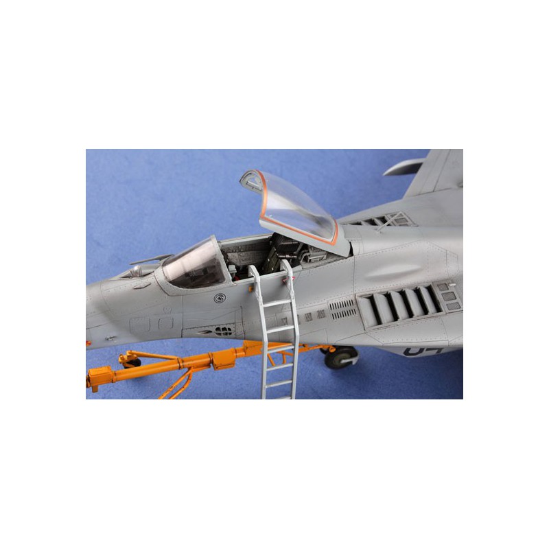 Russian Mig-29a Fulcrum plastic plane model | Scientific-MHD