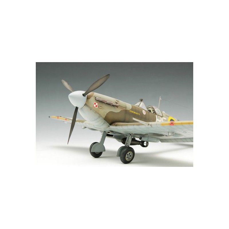 Plastic plastic model supermarine spitfire mk.vb | Scientific-MHD