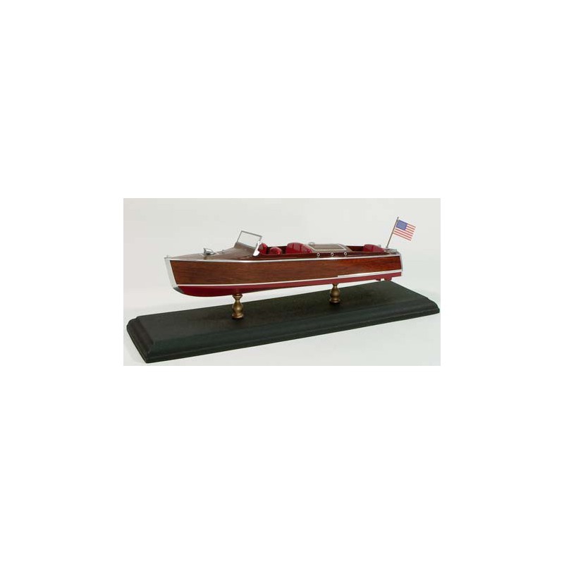 Runabout Classic Cris-Craft static boat | Scientific-MHD