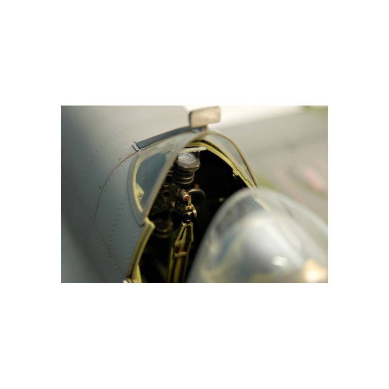 Plastic plastic model spitfire mk.vi | Scientific-MHD