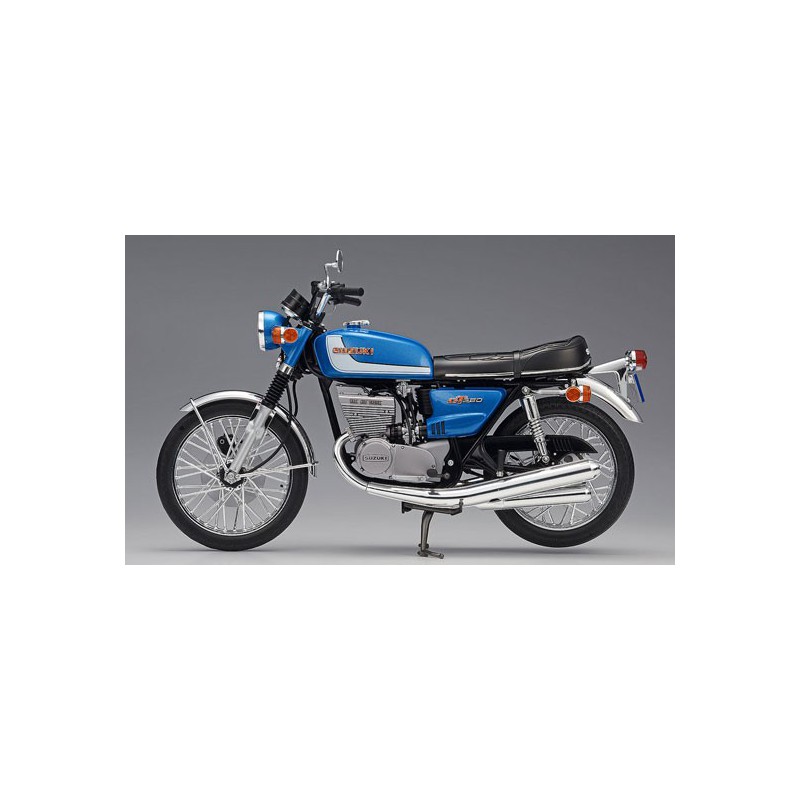 Suzuki GT380 B 1/24 plastic motorcycle model | Scientific-MHD