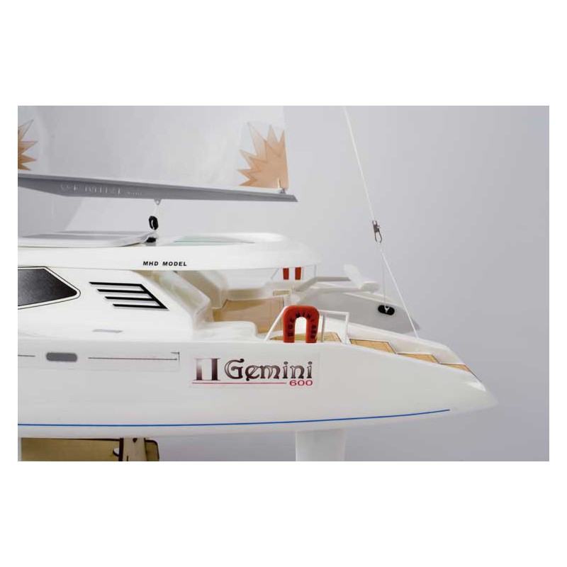 Radio -controlled sailboat MHD Catamaran Gemini 600 R/C | Scientific-MHD