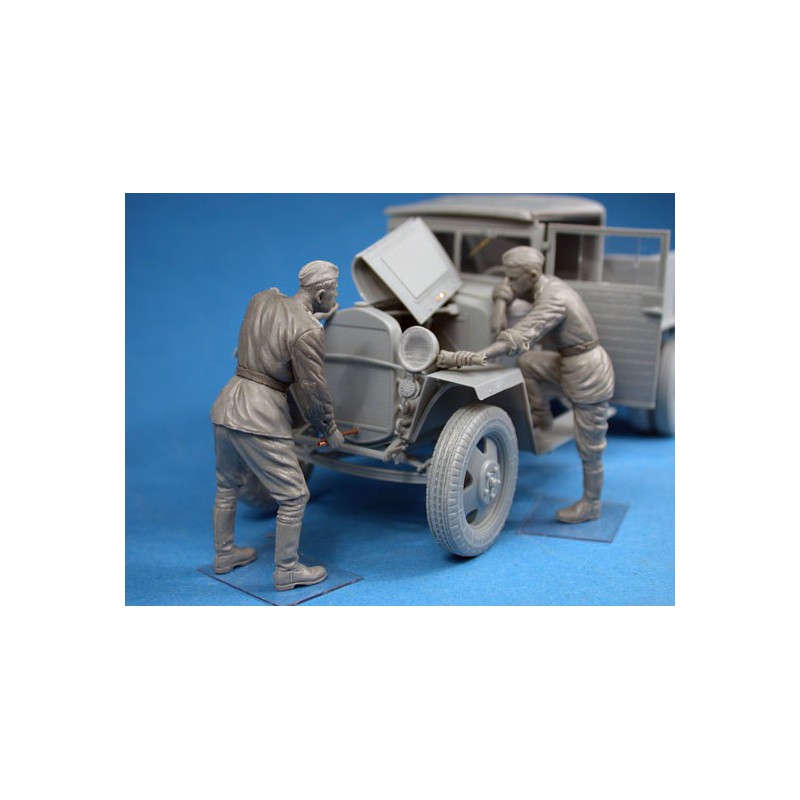 Red Army Drivers 1/35 figurine | Scientific-MHD