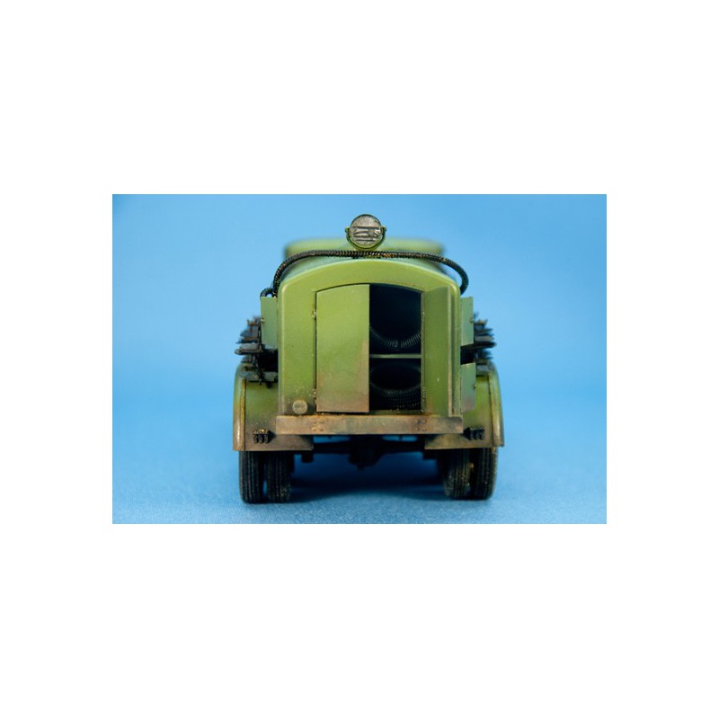 Plastic truck model B-38 Refuelle 1939 1/35 | Scientific-MHD