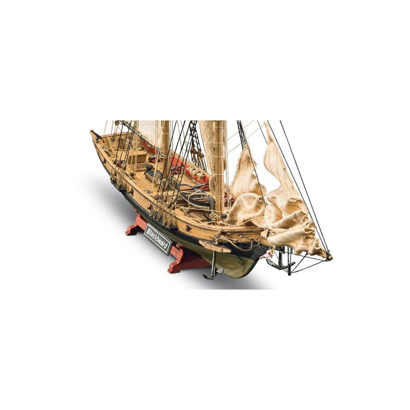 Blackbeard Corsair Sloop 1/57 static boat | Scientific-MHD