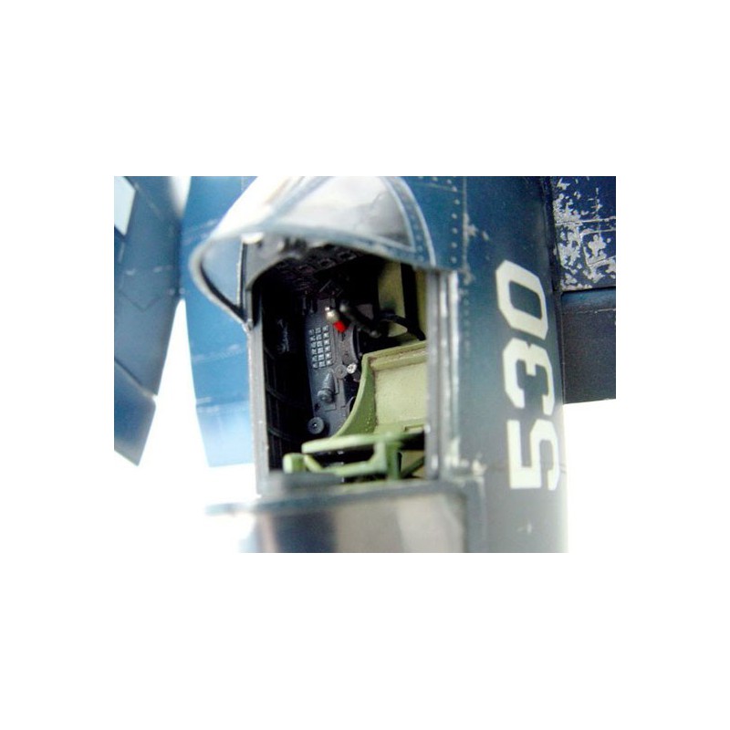 F4U-1D Corsair plastic plane model | Scientific-MHD